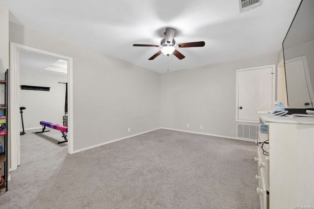 114 Mallow Grv, San Antonio, TX 78253