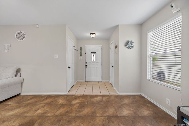 114 Mallow Grv, San Antonio, TX 78253