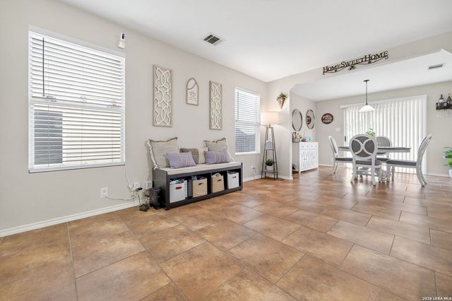 114 Mallow Grv, San Antonio, TX 78253