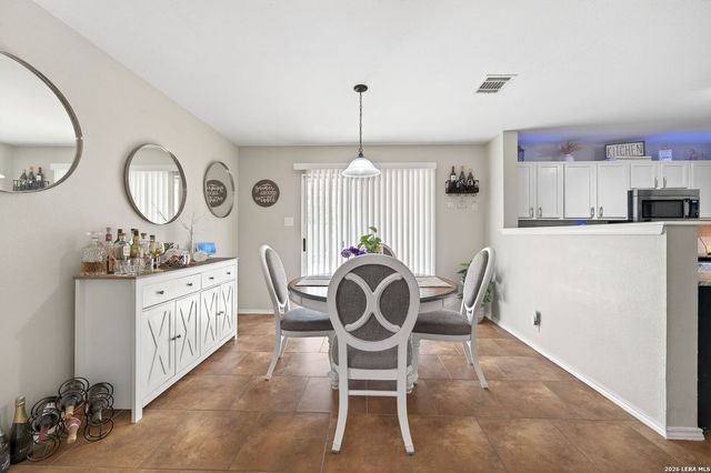 114 Mallow Grv, San Antonio, TX 78253