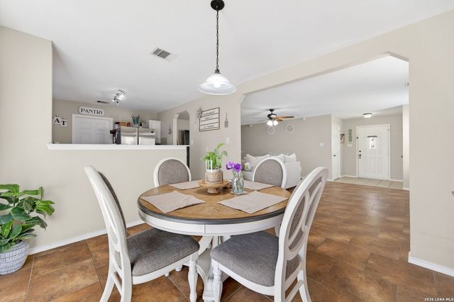 114 Mallow Grv, San Antonio, TX 78253