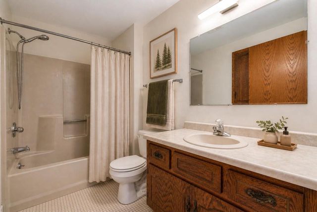 2879 LIME KILN ROAD, Green Bay, WI 54311