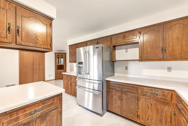 2879 LIME KILN ROAD, Green Bay, WI 54311