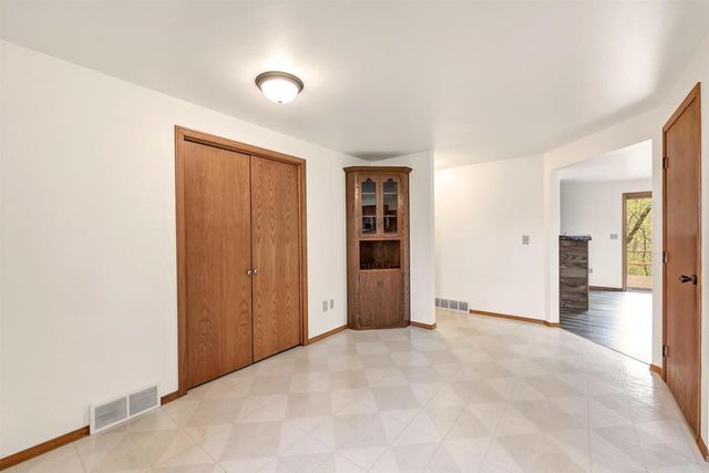 2879 LIME KILN ROAD, Green Bay, WI 54311