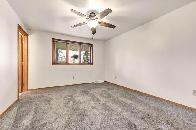 2879 LIME KILN ROAD, Green Bay, WI 54311