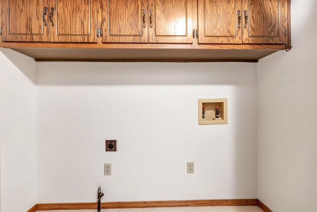 2879 LIME KILN ROAD, Green Bay, WI 54311