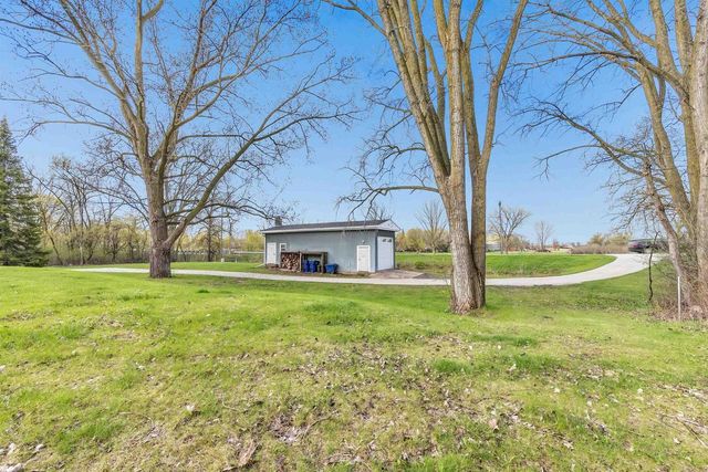 2879 LIME KILN ROAD, Green Bay, WI 54311