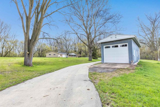 2879 LIME KILN ROAD, Green Bay, WI 54311