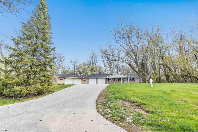 2879 LIME KILN ROAD, Green Bay, WI 54311