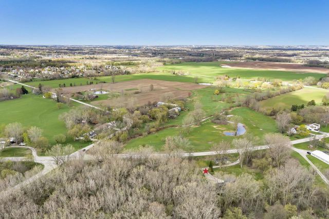 2879 LIME KILN ROAD, Green Bay, WI 54311