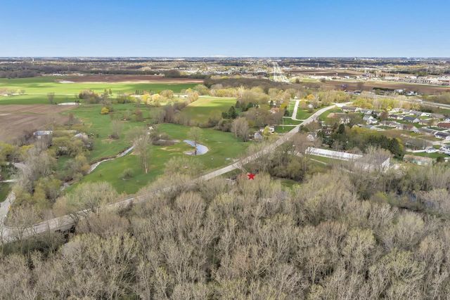 2879 LIME KILN ROAD, Green Bay, WI 54311