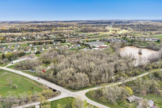 2879 LIME KILN ROAD, Green Bay, WI 54311
