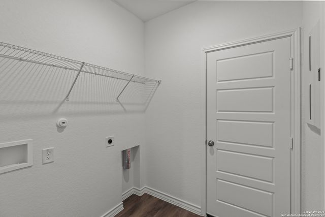 8232 Smithers Ave, San Antonio, TX 78252