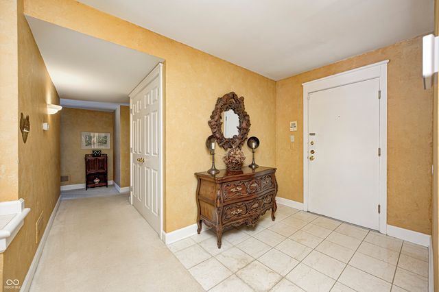 8751 Jaffa Court East Drive 13, Indianapolis, IN 46260