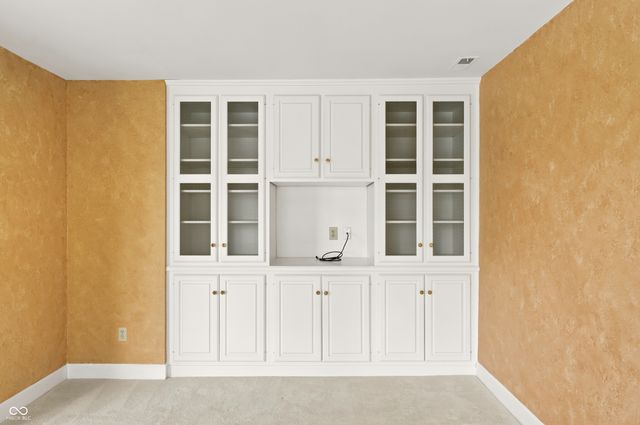 8751 Jaffa Court East Drive 13, Indianapolis, IN 46260