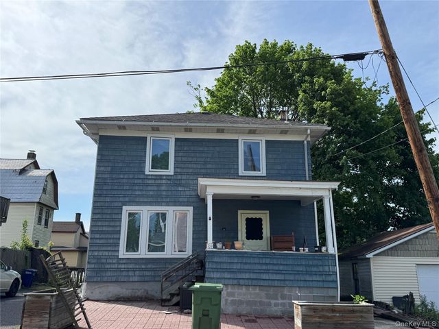 39 Crescent Place, Middletown, NY 10940