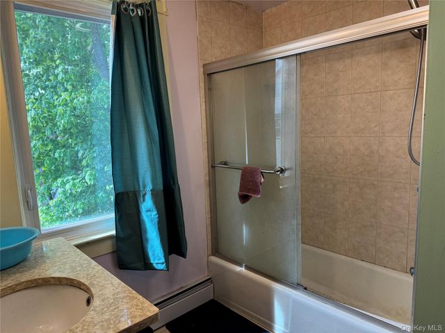 39 Crescent Place, Middletown, NY 10940