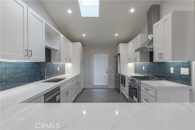 633 Vista Bonita, Newport Beach, CA 92660