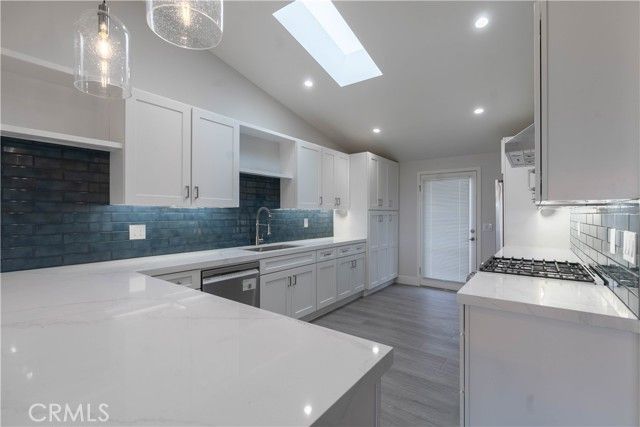 633 Vista Bonita, Newport Beach, CA 92660