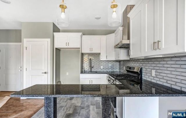 318 Dixon Avenue 503, Paterson, NJ 07501