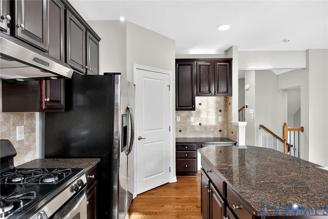 1903 Old Brick Rd, Glen Allen, VA 23060