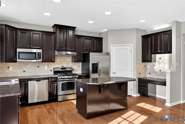 1903 Old Brick Rd, Glen Allen, VA 23060