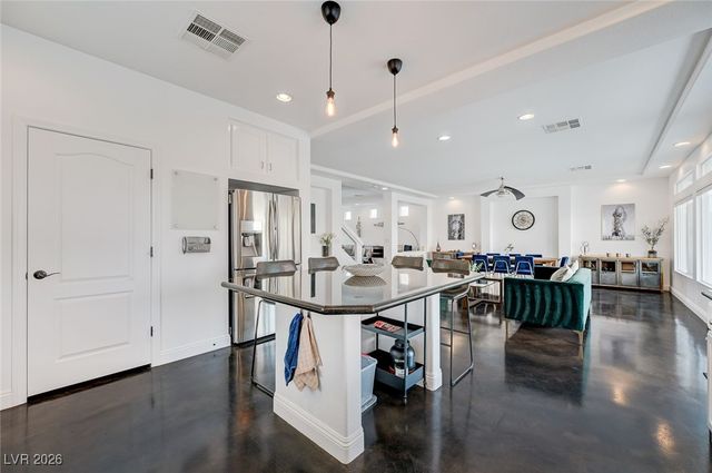 5556 Dancing Fox Court, Las Vegas, NV 89139