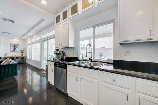 5556 Dancing Fox Court, Las Vegas, NV 89139