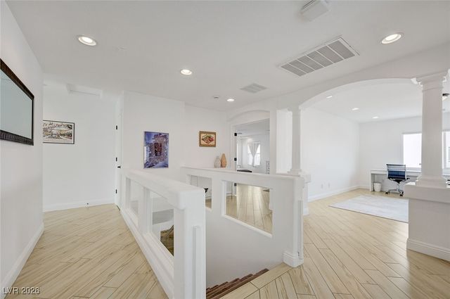 5556 Dancing Fox Court, Las Vegas, NV 89139