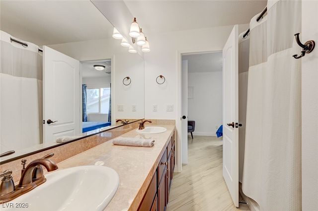 5556 Dancing Fox Court, Las Vegas, NV 89139