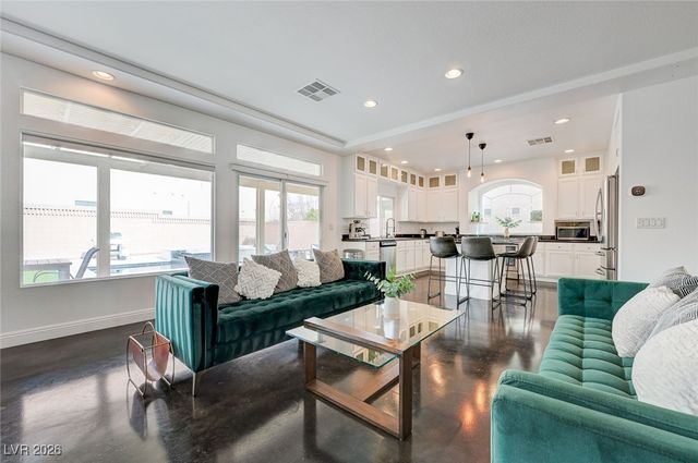 5556 Dancing Fox Court, Las Vegas, NV 89139