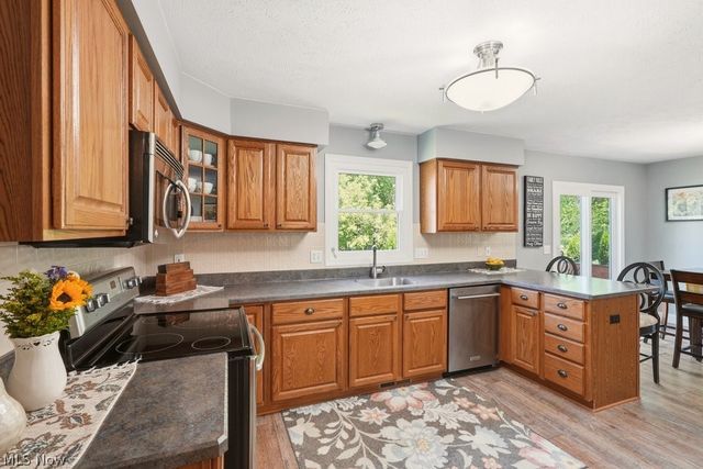 17357 Andras Drive, Walton Hills, OH 44146