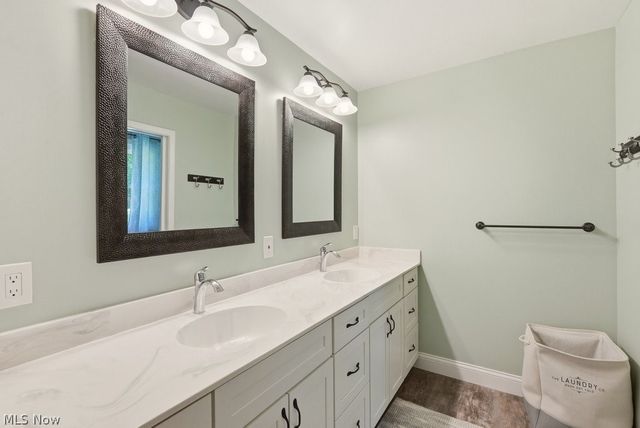 17357 Andras Drive, Walton Hills, OH 44146