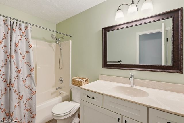 17357 Andras Drive, Walton Hills, OH 44146