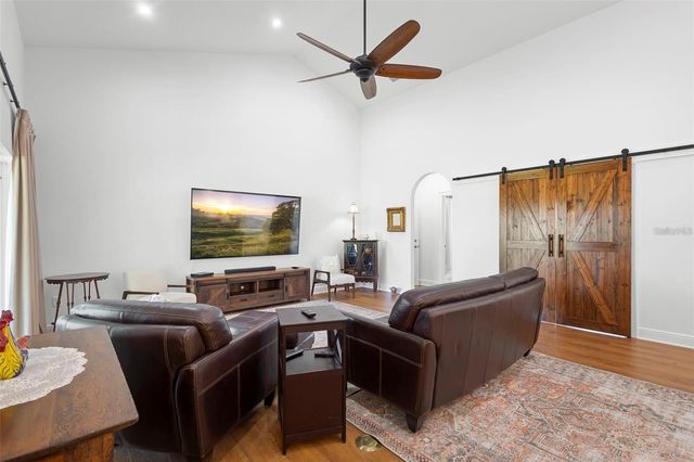 700 OLD GENEVA ROAD, Geneva, FL 32732