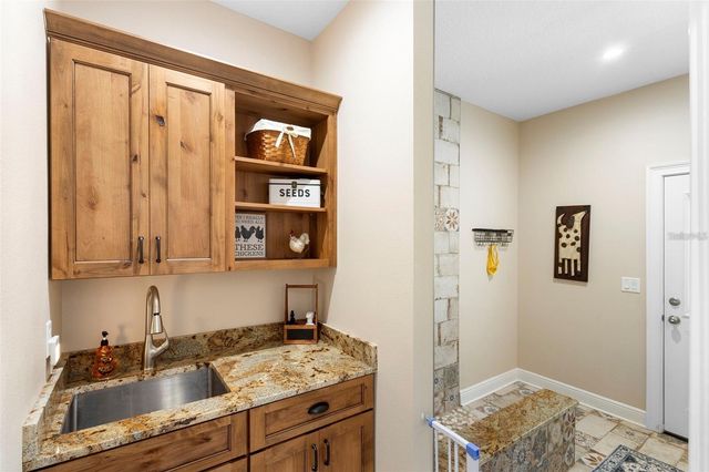 700 OLD GENEVA ROAD, Geneva, FL 32732