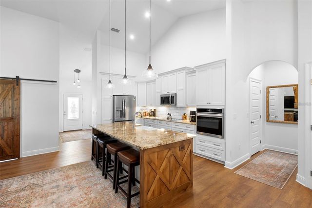 700 OLD GENEVA ROAD, Geneva, FL 32732