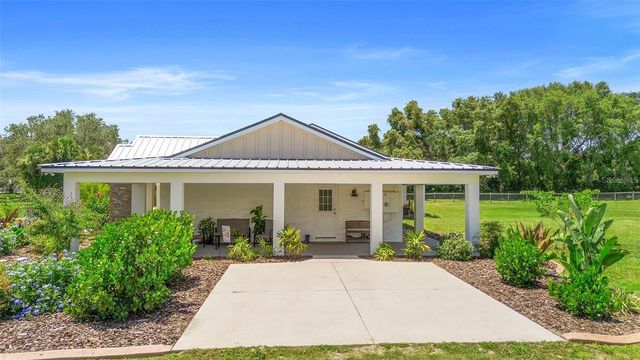 700 OLD GENEVA ROAD, Geneva, FL 32732