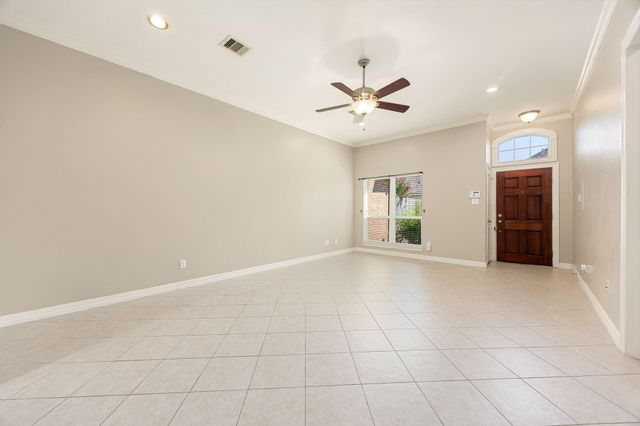 1811 Leisure Court, Pasadena, TX 77504