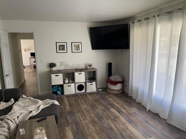 401-403 Mineral Point Court, Janesville, WI 53548