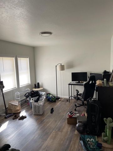 401-403 Mineral Point Court, Janesville, WI 53548