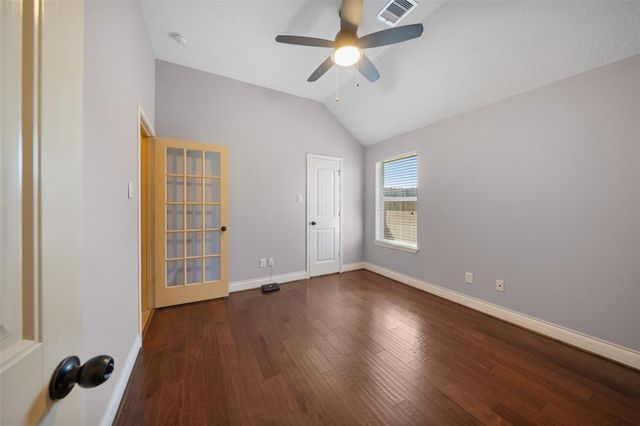 158 Harley Drive, Montgomery, TX 77356