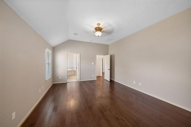 158 Harley Drive, Montgomery, TX 77356