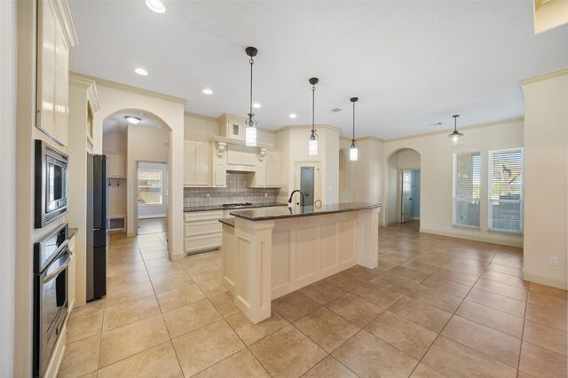 158 Harley Drive, Montgomery, TX 77356