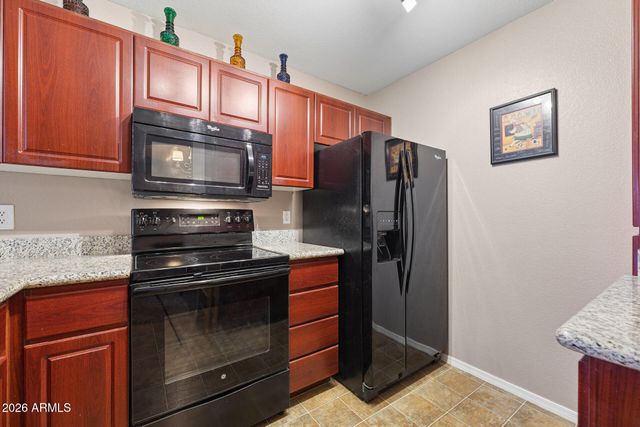 1880 E MORTEN Avenue 214, Phoenix, AZ 85020