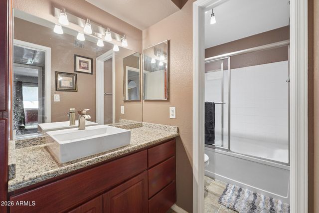 1880 E MORTEN Avenue 214, Phoenix, AZ 85020