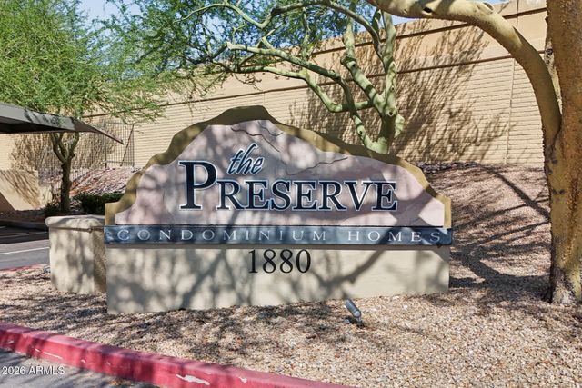 1880 E MORTEN Avenue 214, Phoenix, AZ 85020