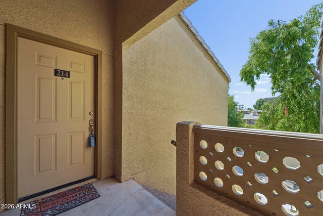 1880 E MORTEN Avenue 214, Phoenix, AZ 85020
