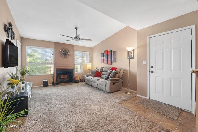1880 E MORTEN Avenue 214, Phoenix, AZ 85020