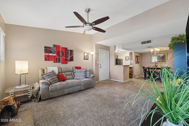 1880 E MORTEN Avenue 214, Phoenix, AZ 85020